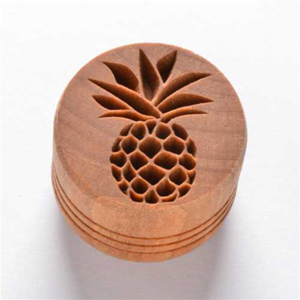MKM Scl-083-Stamps4Clay Scl (4 cm) design 839.  Pineapple.